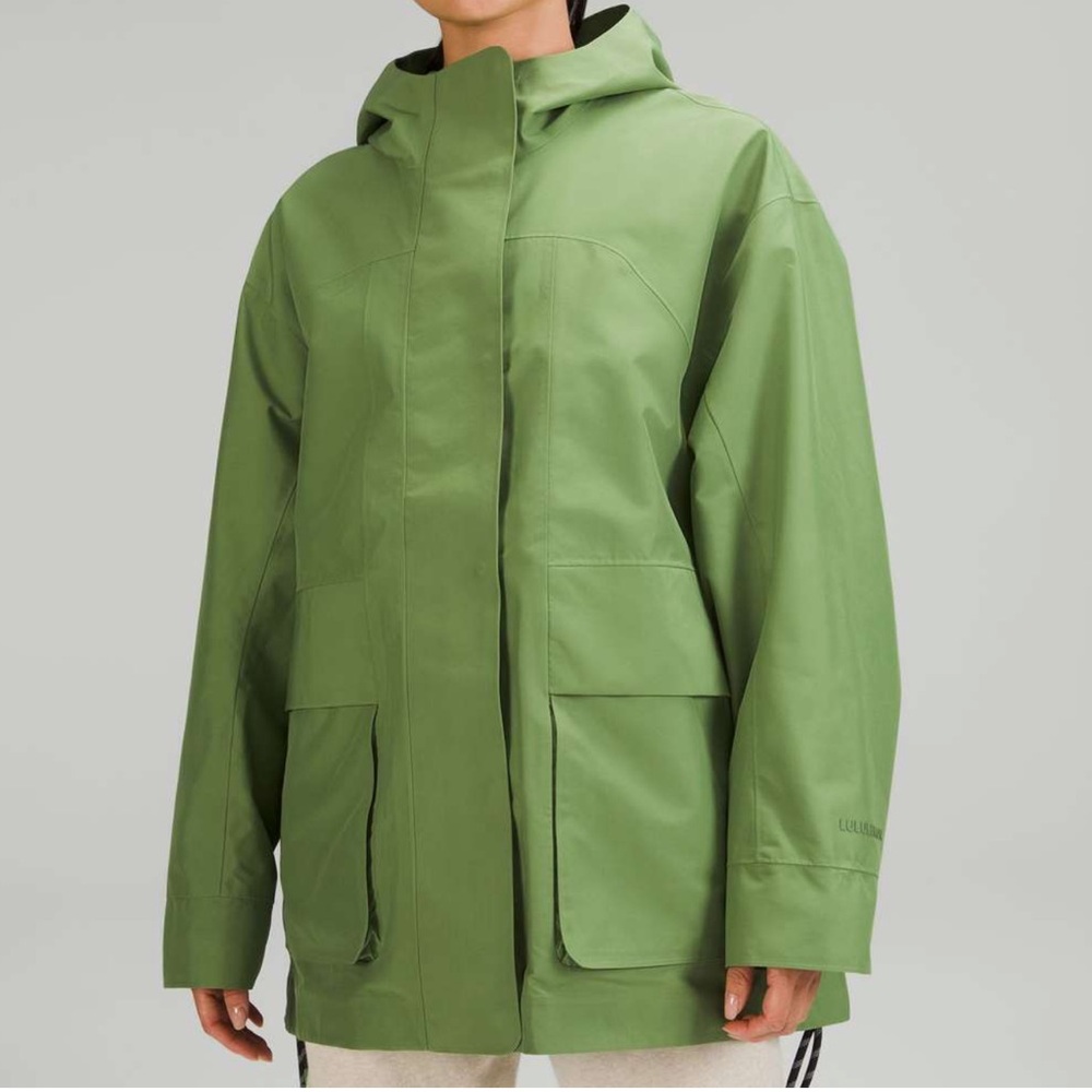 NWT Lululemon Oversized Hooded rain jacket